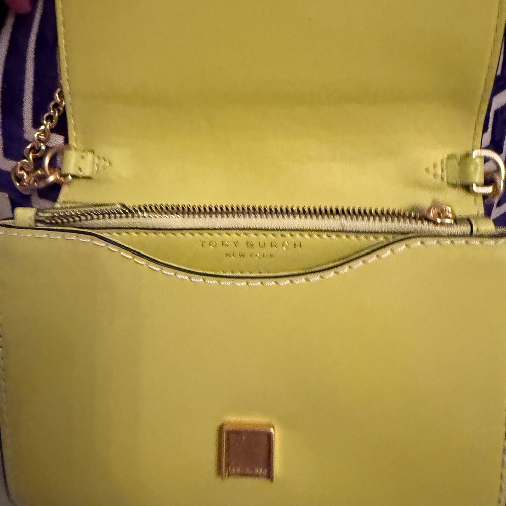 Tory Burch Lime Green Crossbody Bag - Picture 5 of 10